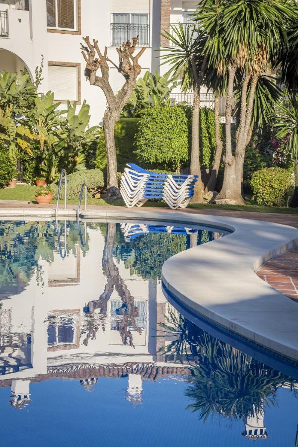 Hb - Comfortable Beachfront Holiday Apartment Estepona Zewnętrze zdjęcie